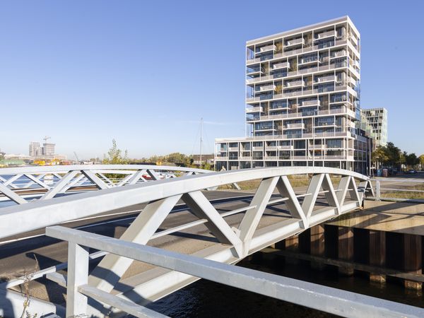 Wohnturm Stories in Amsterdam