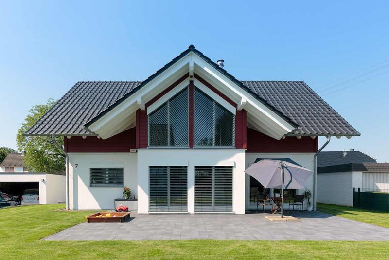 Naturhaus Einfamilienhaus in Holz-Putz-Kombination Stommel Haus