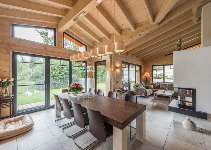 Am Oberrhein, Fullwood Wohnblockhaus