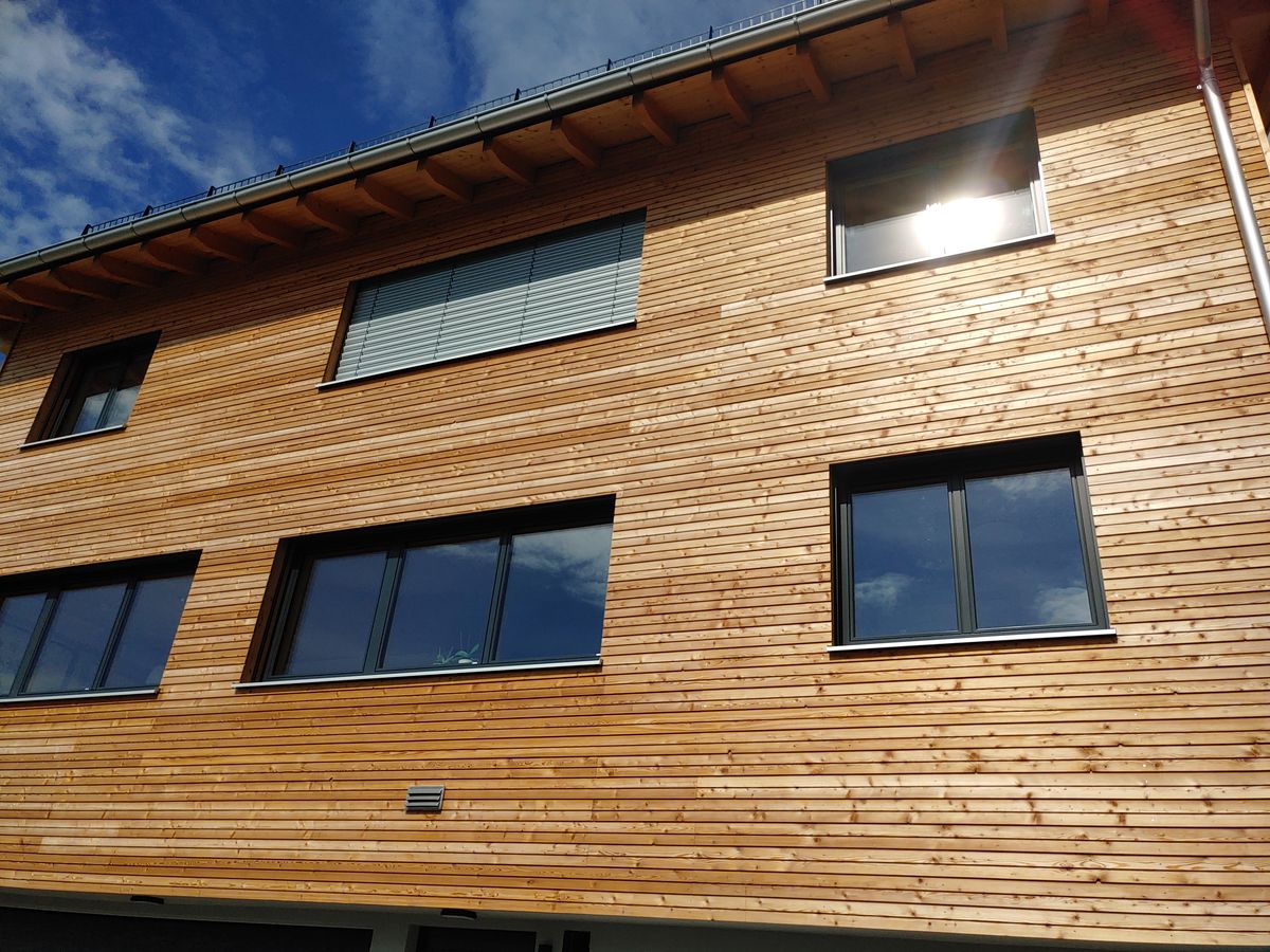 Gebäude in umweltfreundlicher Holzbauweise dienen als CO2-Senke. Foto: Holzbauwelt.de  