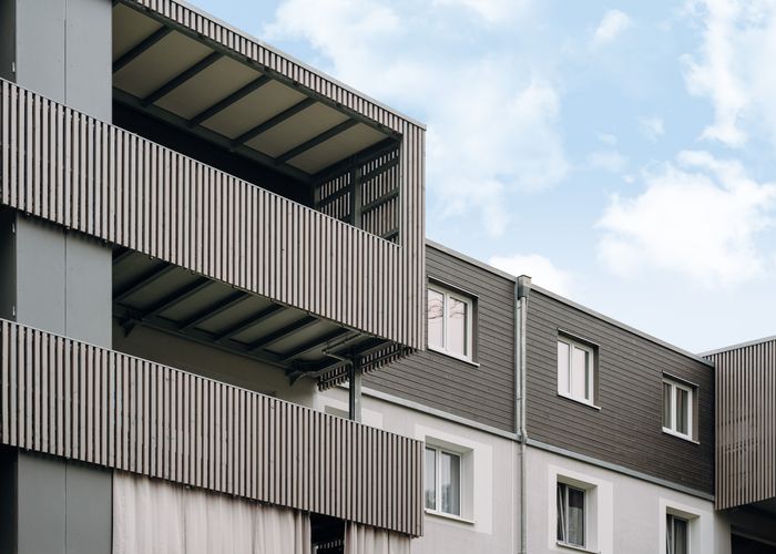 Serielle Sanierung und Dachaufstockung – Bradleystraße Neu-Ulm, B&O Bau