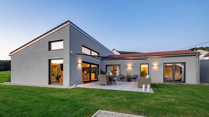  Bungalow Pultdach 150 LUXHAUS