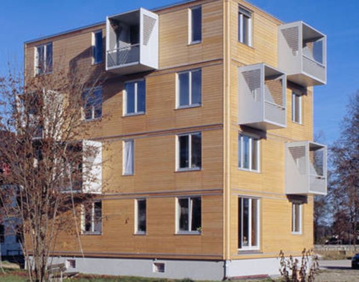 H4 Viergeschossiges Holzhaus