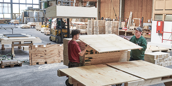 Schreiner / Zimmerer / Holzmechaniker Holzverpackung (Huber & Sohn)