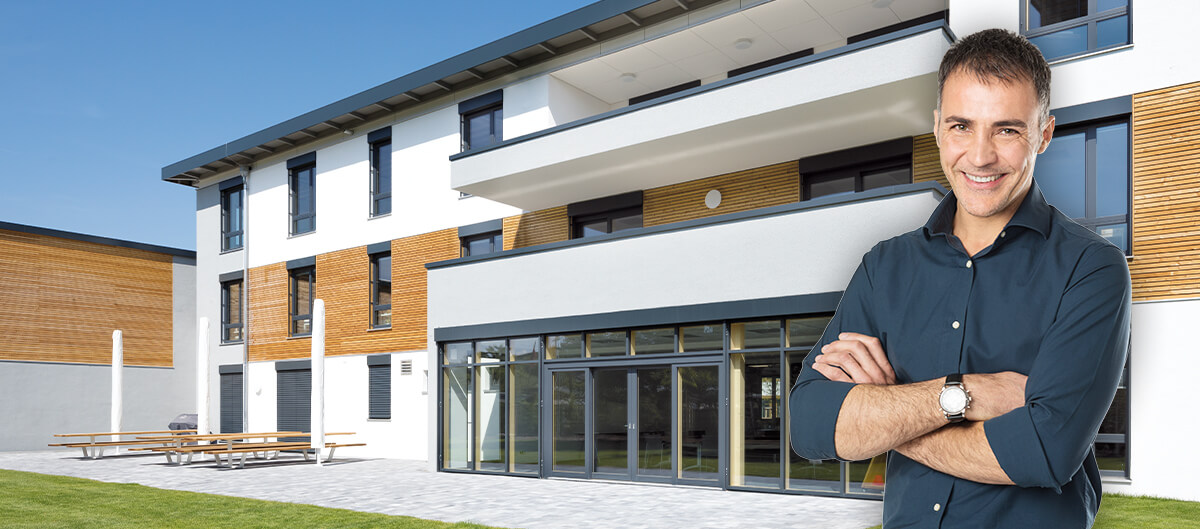 Bauleiter für Wohnhäuser und Business-Gebäude (Regnauer Objektbau)